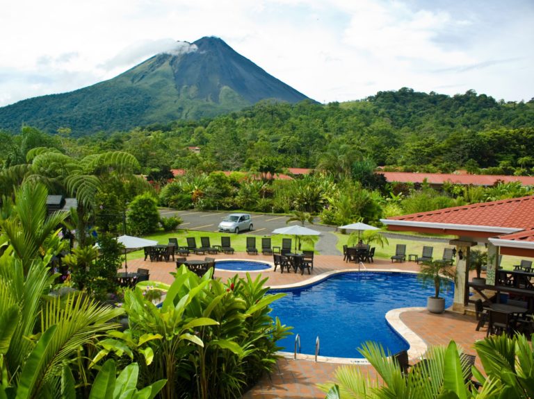 Volcano Lodge Hotel